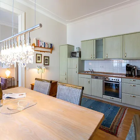 Apartment Medici App 10 *