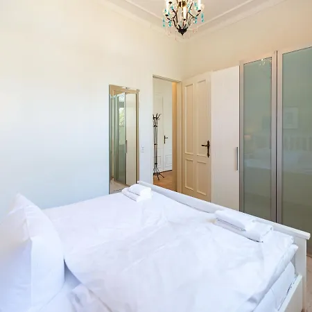 Medici App 10 Apartment